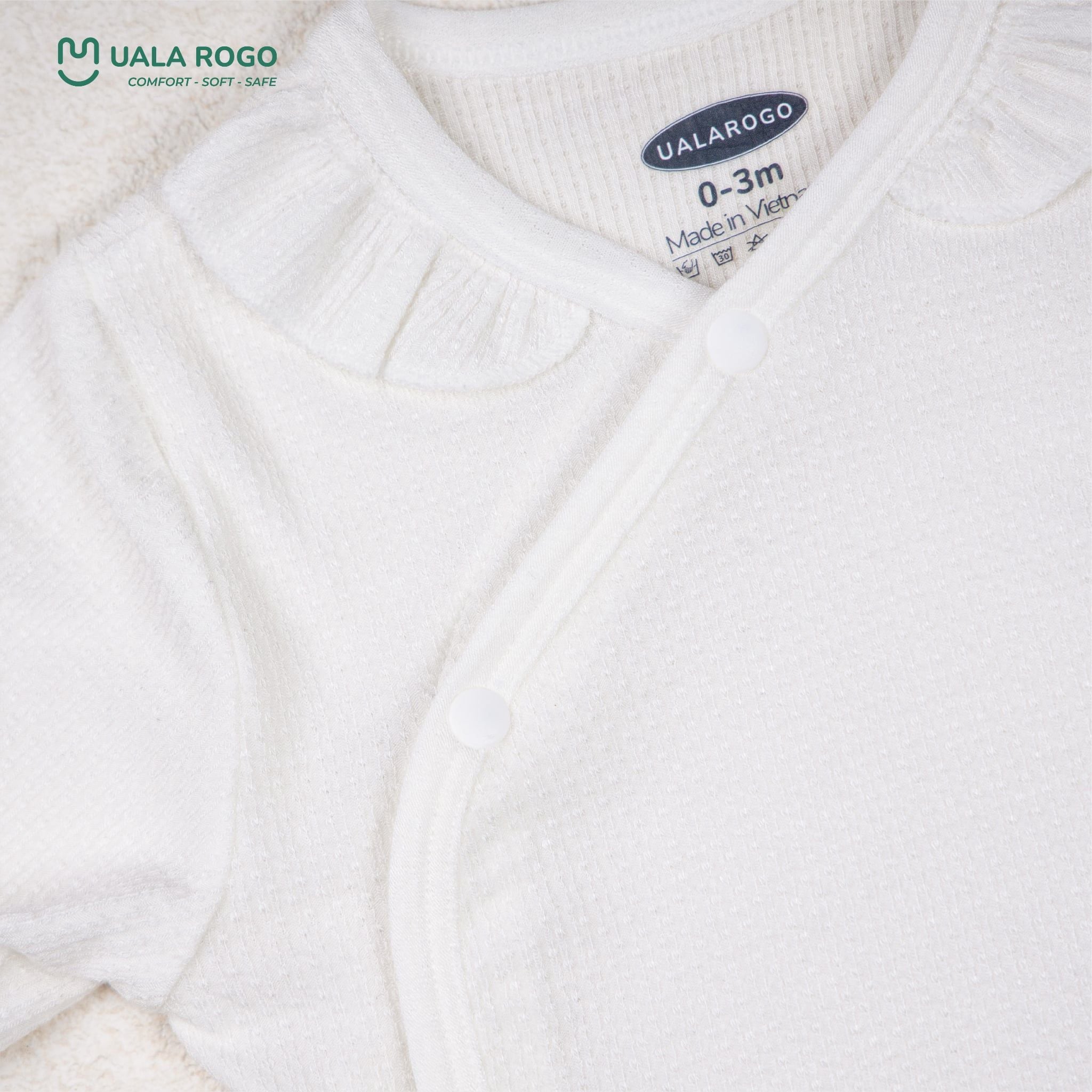  Bộ Sơ Sinh cài chéo bé gái Adorable in white UR 735 