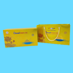 Bánh Trung thu Yến sào hộp 2.120 - 1 thập cẩm 1 dẻo