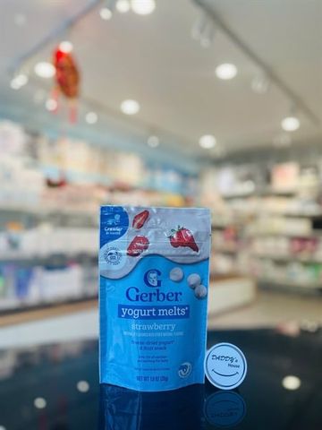 Sữa chua khô Gerber Yogurt Melts dâu - 8 tháng - NĐ (28g)
