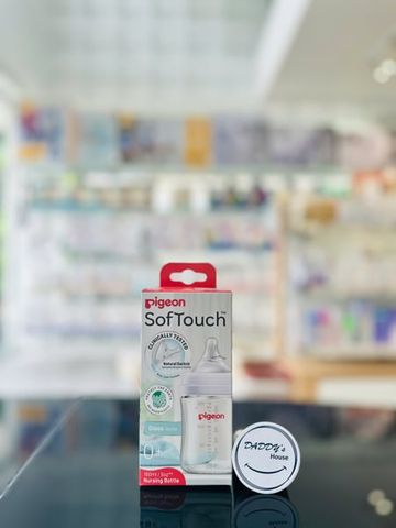 Bình sữa thủy tinh Softouch cổ rộng Pigeon (160ml)
