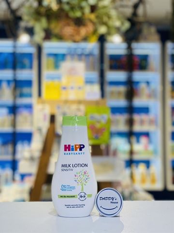 Sữa dưỡng thể Hipp BabySanft với dầu hạnh nhân hữu cơ - da nhạy cảm - NĐ (350ml)