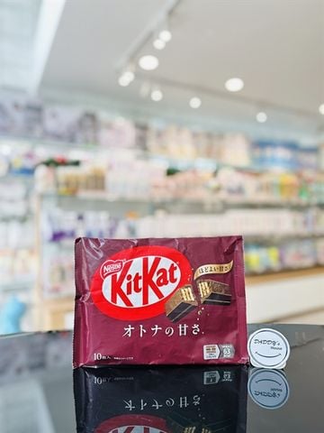 Bánh Kitkat socola vị Dark Choco (113g)