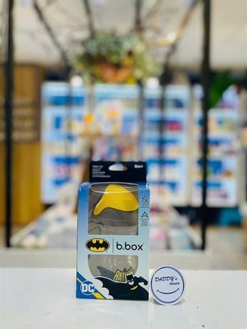 Bình nước 360 độ có van chống sặc & tay cầm B.Box - Batman (240ml)