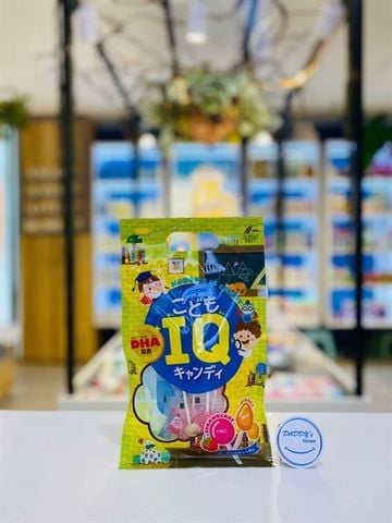 Kẹo mút bổ sung DHA Unimat Riken IQ vị cam & dâu (70g)
