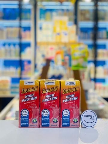 Sữa Sustagen High Protein Nutrition top up vị dâu (3 x 250ml)