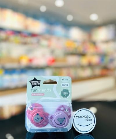 Ty ngậm vui nhộn Tommee Tippee từ 6-18th (vỉ 2 cái)