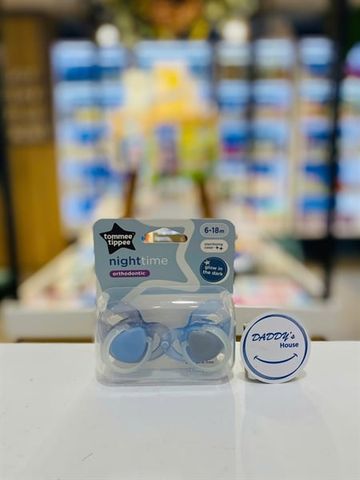 Ty ngậm dạ quang Tommee Tippee Night time (0 - 6th)