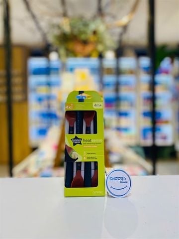 Thìa ăn dặm báo nhiệt Tommee Tippee Heat Sense 4th (Bộ 4 thìa)