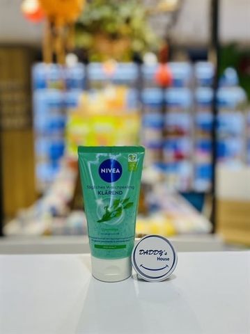 Sữa rửa mặt với tẩy da chết bằng tảo biển Nivea Waschpeeling - NĐ (150ml)