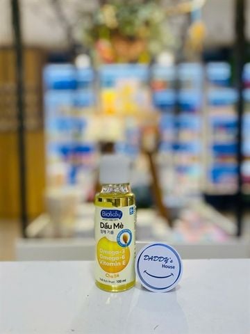 Dầu mè Biobaby bổ sung Omega 3-6 & vitamin E (100ml)