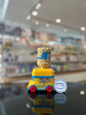 Bánh Steamed buns biscuit vị trứng hình mini bus 1 tuổi (50g)