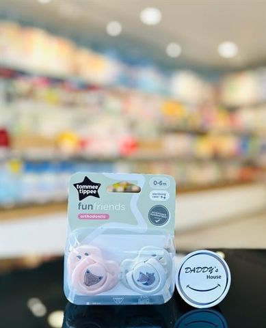 Ty ngậm vui nhộn Tommee Tippee từ 0-6th (vỉ 2 cái)