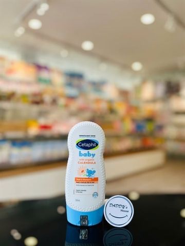 Sữa tắm gội tinh chất hoa cúc hữu cơ Cetaphil Baby - NK (230ml)