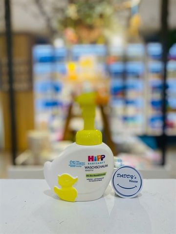 Sữa tắm dạng bọt Hipp BabySanft hạnh nhân hữu cơ - da nhạy cảm - NĐ (250ml)