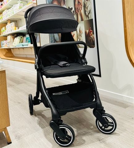 Xe đẩy gấp gọn Gravity Plus Baby Trend