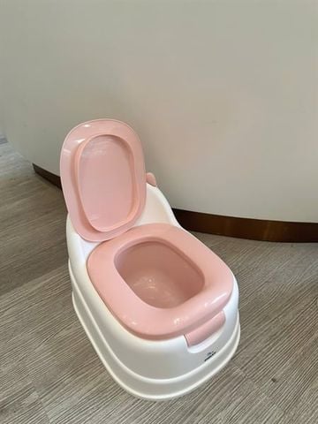 Bô vệ sinh cho bé hình khủng long Finley, kèm cọ rửa (Màu hồng)