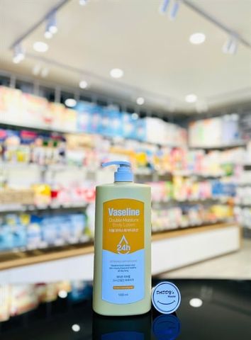 Kem dưỡng thể Vaseline Double Moisture 24h (1000ml)