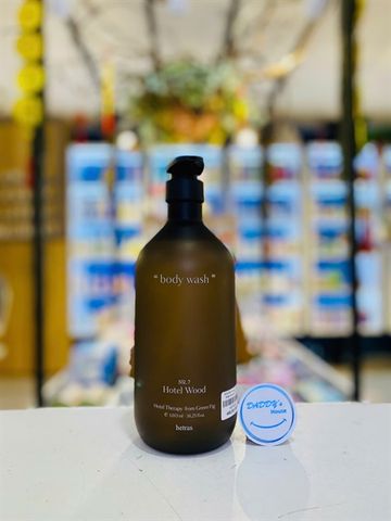 Sữa tắm Hetras - Hương Hotel Wood (1013 ml)