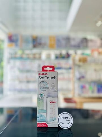 Bình sữa thủy tinh Softouch cổ rộng Pigeon (240ml)