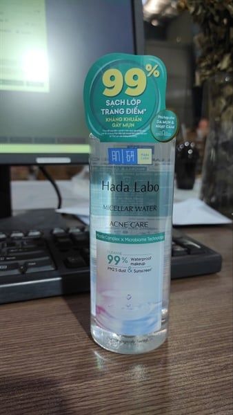 PU- Hada Labo Makeup Remover for Acne-Prone Skin 240 ml