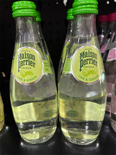 BW.W-Nước suối. Lime & Ginger Flavor Sparkling Glass Water Maison Perrier 330ml