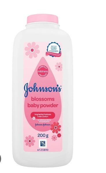 PU-Tiêu dùng. Blossoms Johnson's Baby Powder 200g