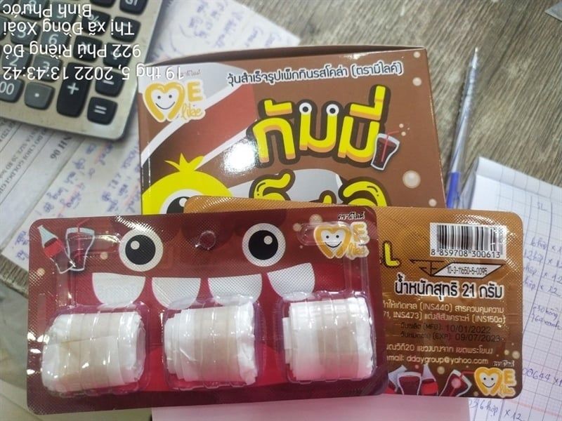 SN.CD-Kẹo. Thai Rolled Candy With Coca-Cola Flavor PIPP 21g