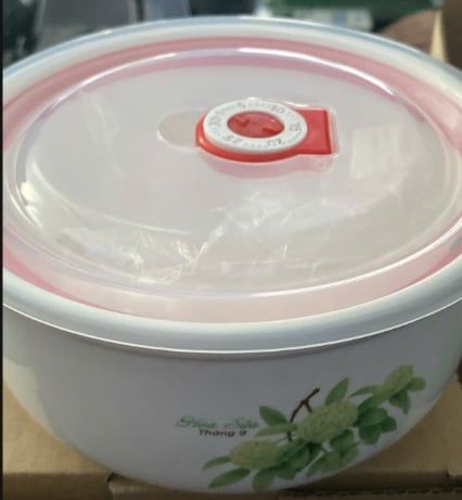 CU-Dụng cụ bếp. Tô sứ tráng men có nắp (Hàng khuyến mãi)