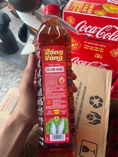 SS- Anchovy Sauce Rồng Vàng 800ml