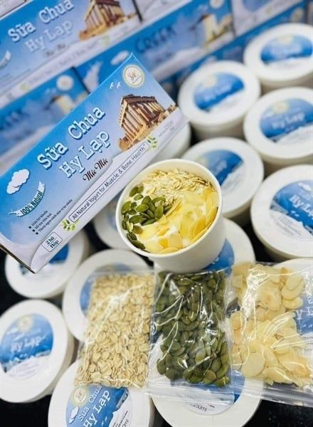 DY-Sữa chua. Thick & Creamy Lemon Cream Yoghurt Dairy Farmers 150g