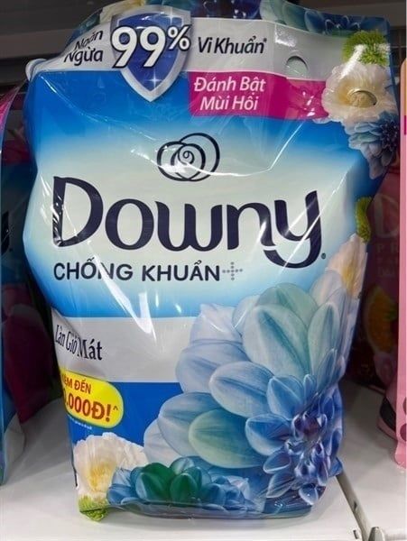 PU-Tiêu dùng. Fabric Softener Fresh Breeze Downy 3L (Làn gió mát)