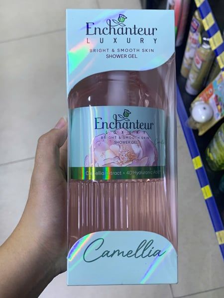 PU-Tiêu dùng. Bright & Smooth Skin Shower Gel Camellia Enchanteur 450ml