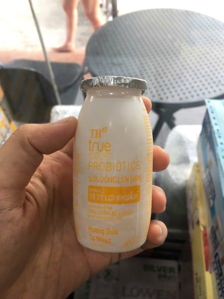 DY-Sữa chua. Probiotic Fermented Milk Drink Pineapple Flavor TH True Milk 85ml