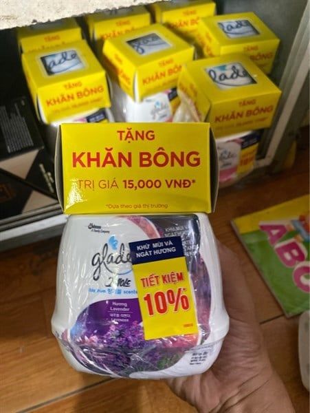 PU- Glade Lavender Scented Wax 180g