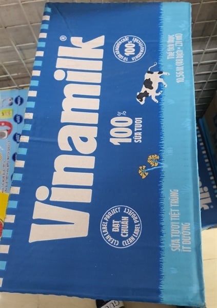 DA.M.F-Sữa. Low sugar Fresh Milk Vinamilk 220ml