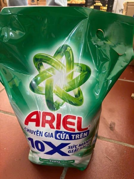 PU-Tiêu dùng. Top Load Liquid Laundry Detergent 10X Morning Sun Ariel 4.05kg