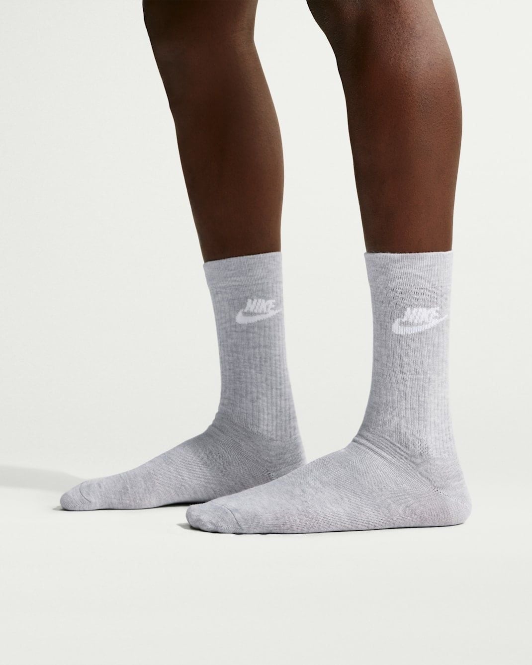  Vớ Tập Luyện Unisex NIKE Nike Sportswear Everyday Essential DX5025-010 