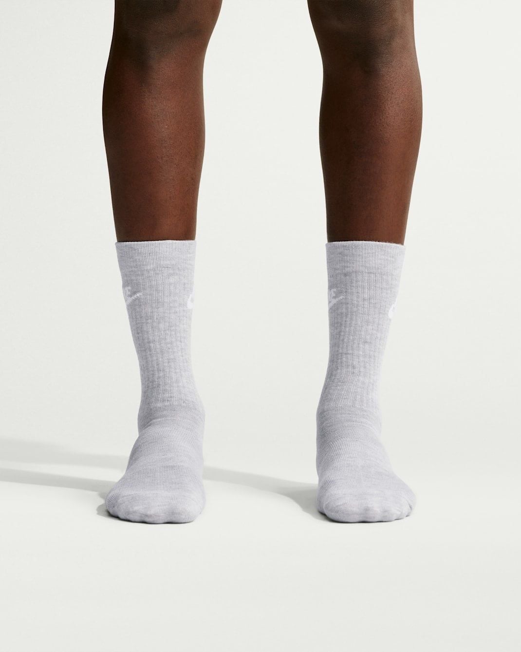  Vớ Tập Luyện Unisex NIKE Nike Sportswear Everyday Essential DX5025-010 