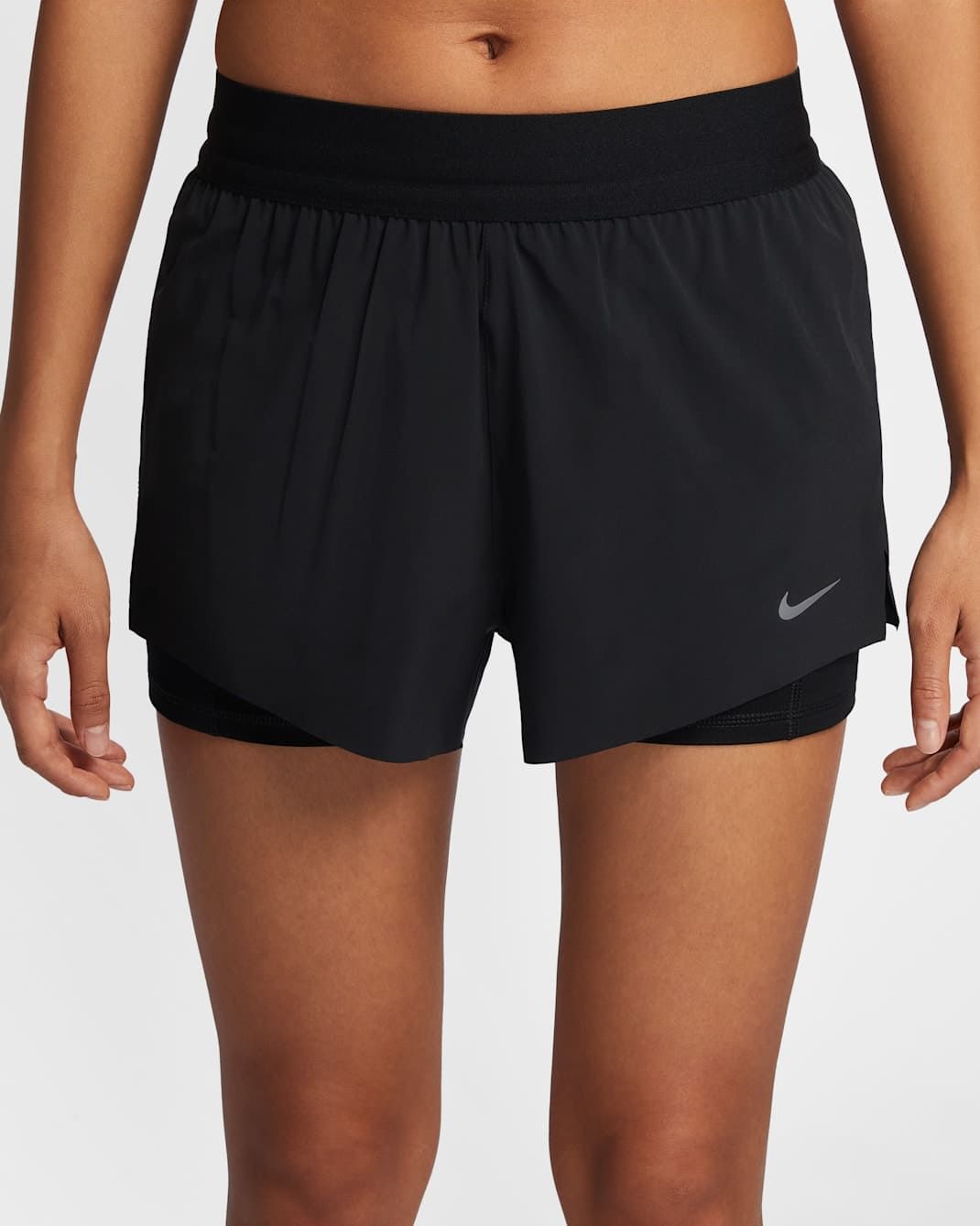  Quần Đùi Chạy Nữ NIKE As W Nk Swift Df Mr 2N1 Shrt HJ5377-852 