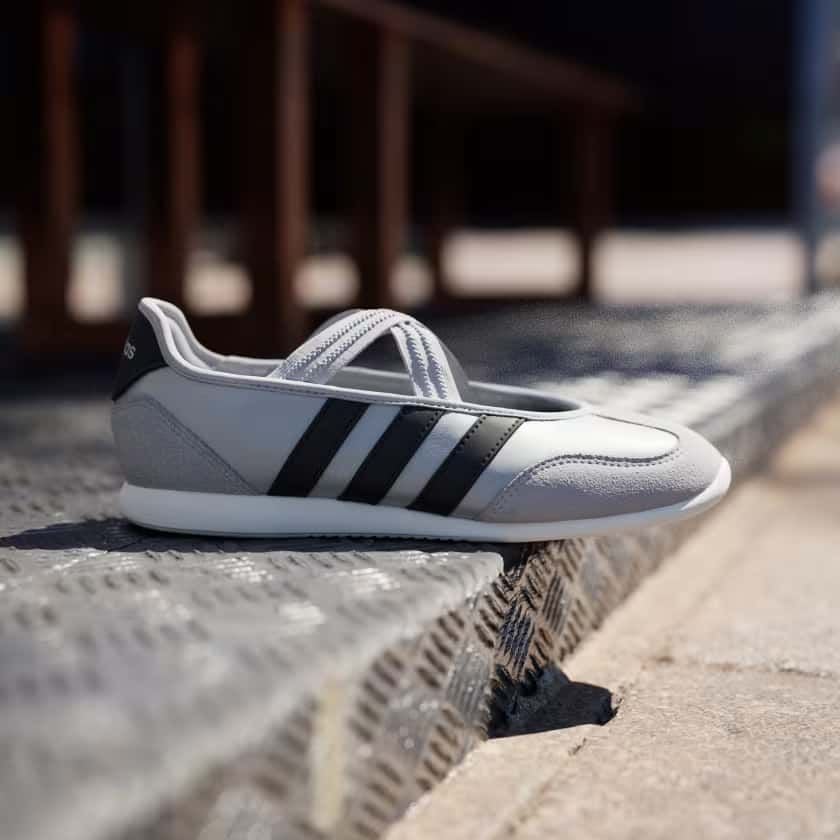 Giày Thể Thao Nữ ADIDAS Barreda Mary Jane HP3520 