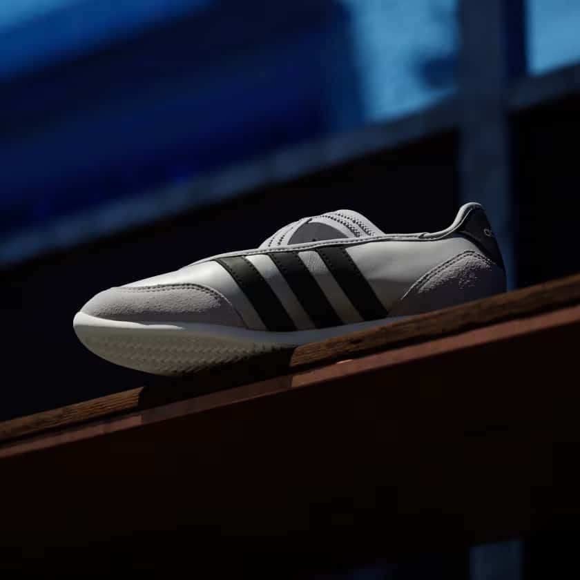  Giày Thể Thao Nữ ADIDAS Barreda Mary Jane HP3520 