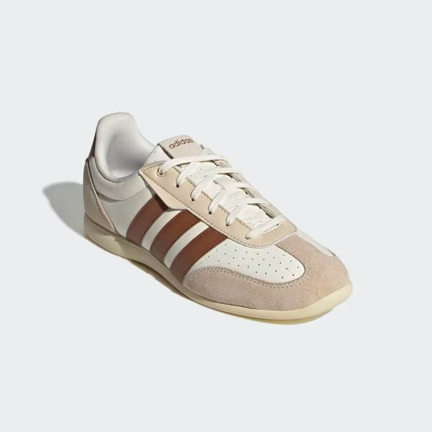  Giày Thể Thao Nữ ADIDAS Barreda Lo HQ7389 