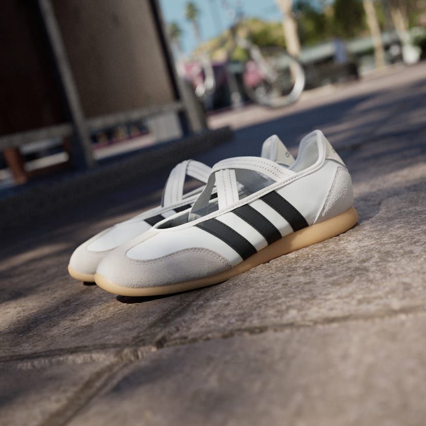  Giày Thể Thao Nữ ADIDAS Barreda Mary Jane JQ2127 