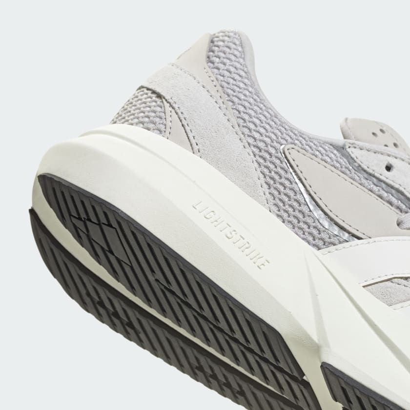  Giày Thể Thao Nữ ADIDAS Lightblaze JR2400 