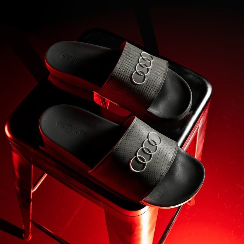  Dép Motorsport Unisex ADIDAS Adilette Comfort Audi KI6084 