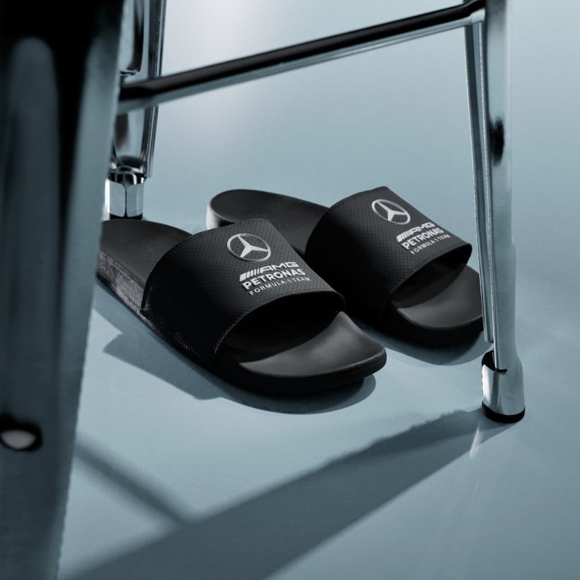  Dép Motorsport Unisex ADIDAS Adilette Comfort Mer KI6109 