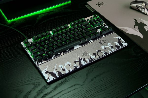 Bàn phím Huntsman V3 Pro Tenkeyless 8KHz NiKo Edition