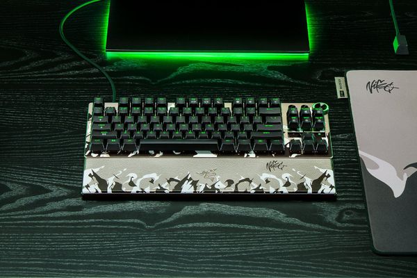 Bàn phím Huntsman V3 Pro Tenkeyless 8KHz NiKo Edition