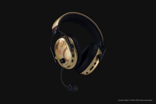 Tai nghe Razer BlackShark V3 Pro Counter-Strike 2 Edition