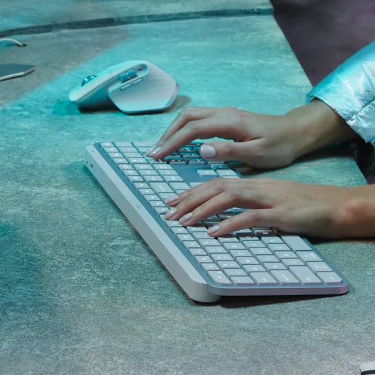 Bàn phím không dây Logitech MX Keys S